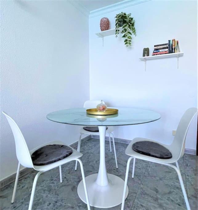 Donana Beach Front Apartment Patalavaca Ngoại thất bức ảnh
